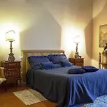 ホームステイ Donna Regina Dimora D'epoca ナポリ