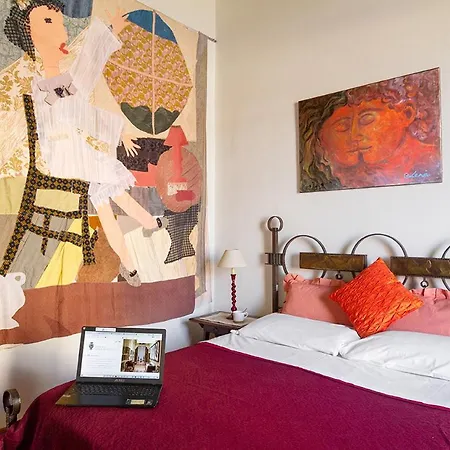 Donna Regina Dimora D'epoca Homestay Naples